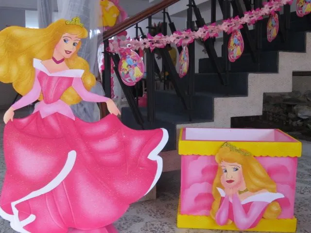 Centros de mesa para fiestas infantiles de princesas Disney - Imagui