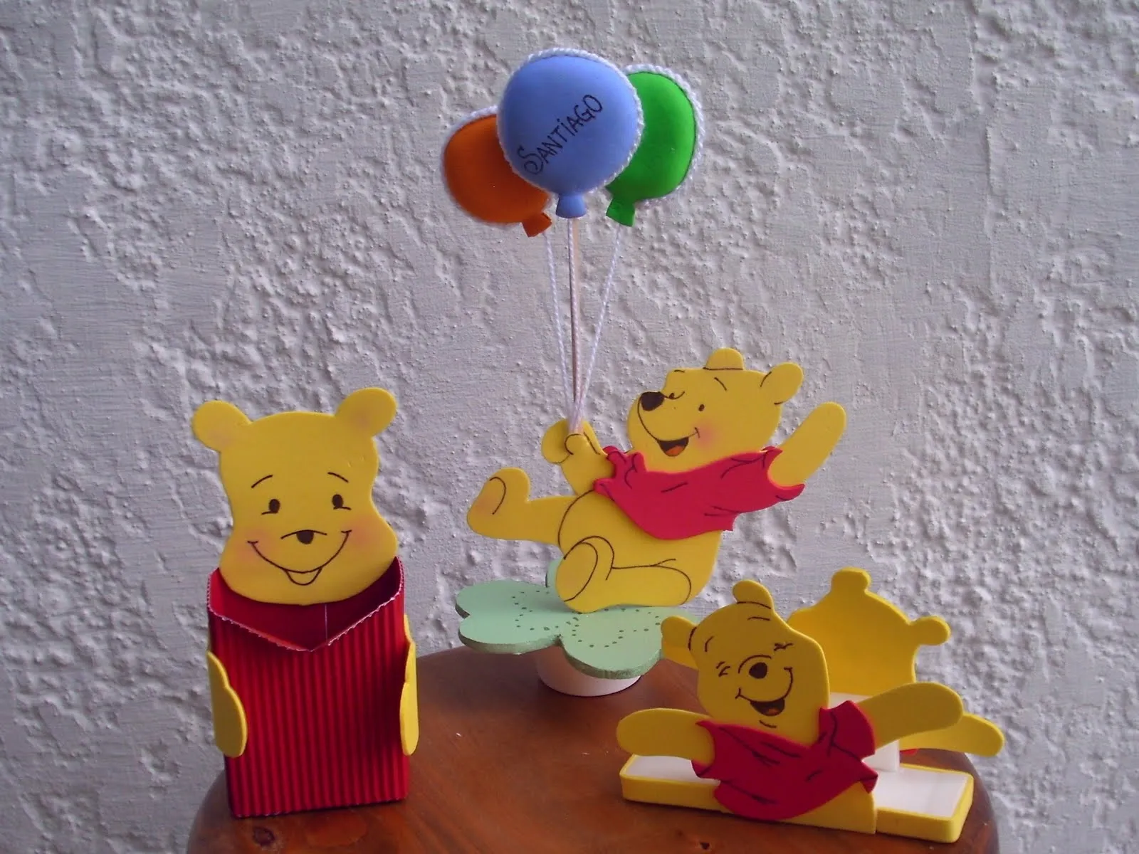 Cumpleaños Winnie Pooh en goma eva centros de mesa - Imagui