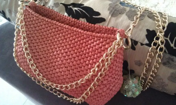 Como hacer un Bolso tejido con Rafia - Patrones Crochet