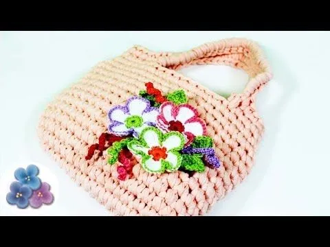 Como Hacer un Bolso de Trapillo con Flores de Crochet XXL ...