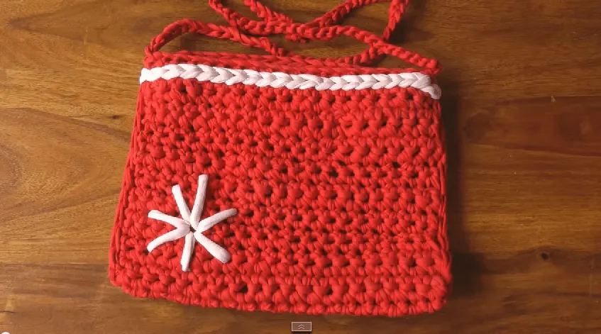 Cómo hacer bolsos y carteras de trapillo tejidos a crochet ...