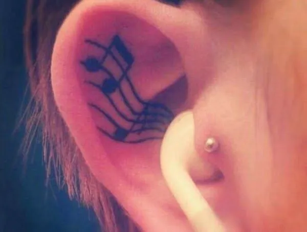 Bonitos tatuajes en la orejas para vosotras | Belagoria
