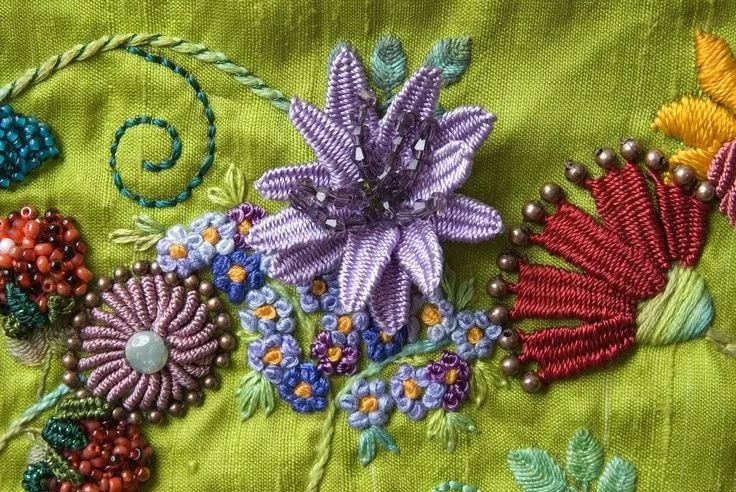 Bordado on Pinterest | Embroidery, Vintage Embroidery and ...