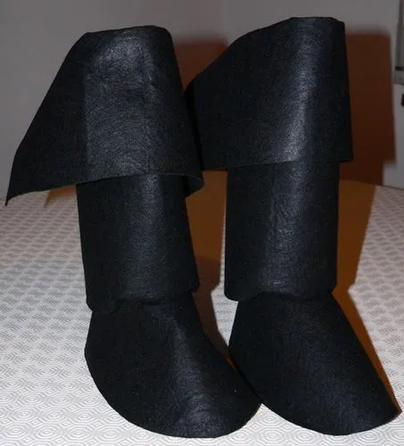 Como hacer unas botas de fieltro para disfraz - Imagui