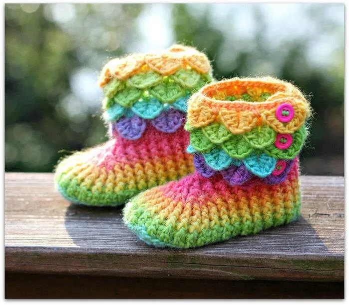 Botitas tejidas a crochet para niña - Imagui