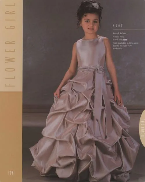 En Busca de la Belleza: vestidos para niñas 2010