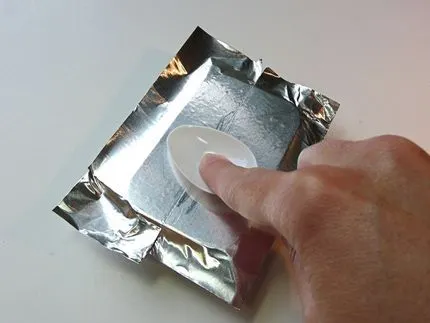 Caja decorada con aluminio repujado - Guía de MANUALIDADES