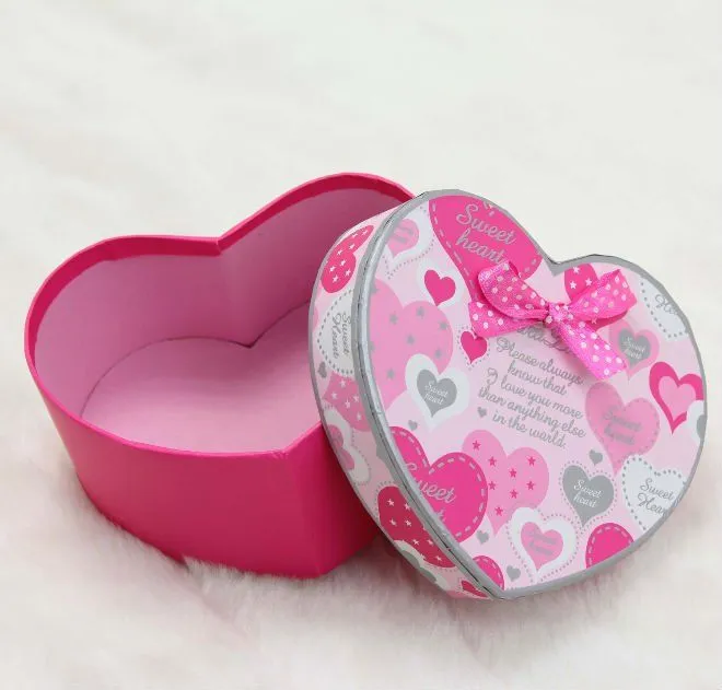 Cajas de papel corrugado en forma de corazon - Imagui