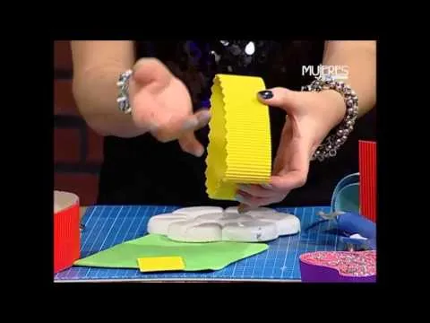 Cómo hacer cajas de cartón corrugado (METVC) - YouTube