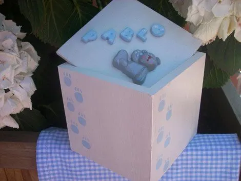 Cajas de cartón decoradas para bebé - Imagui