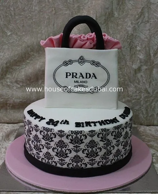 cake prada by The House of Cakes Dubai, via Flickr | Bizcocho ...