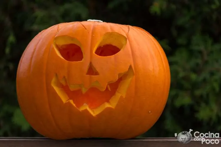 Calabaza de Halloween: como decorar con plantillas, vaciar y tallar tu  propia jack-o'-lantern - Cocina con Poco