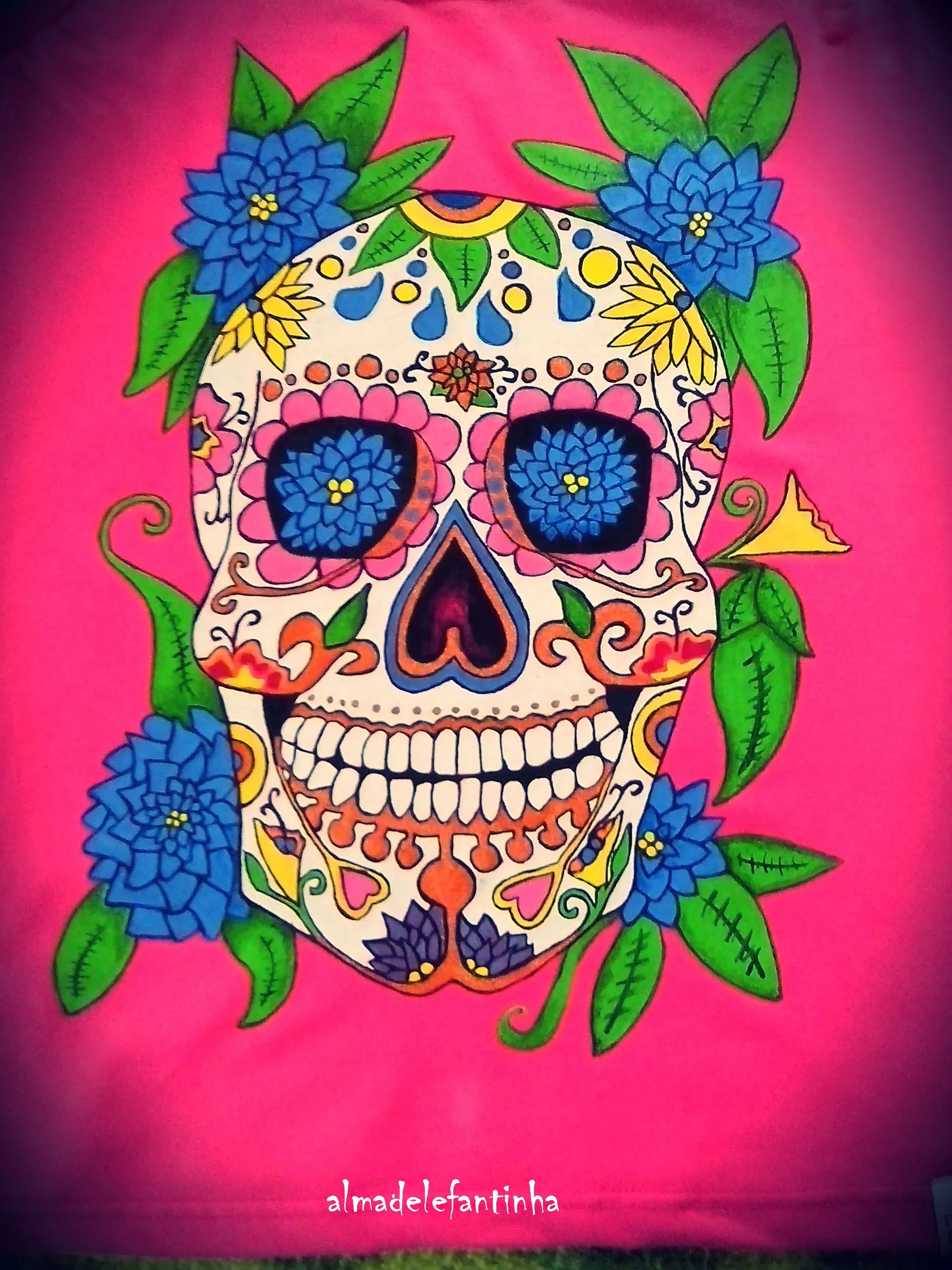 Calavera Mexicana. Camisetas pintadas a mano | Almadelefantinha Calavera Mexicana. Camisetas pintadas a mano | Almadelefantinha