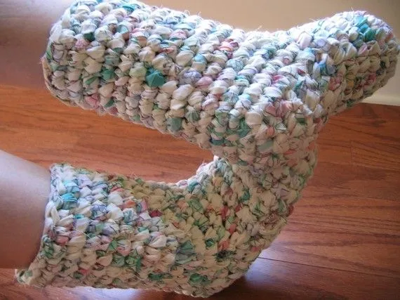 Calidez: guantes, pantuflas, cuellos y ponchos en crochet XL | El ...