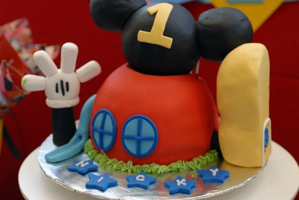 Cambar Pasteleria Fina: El Magico cumpleaños de Mickey Mouse