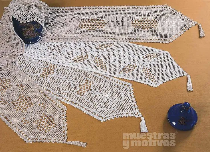 Caminos de mesa tejidos al crochet - Imagui