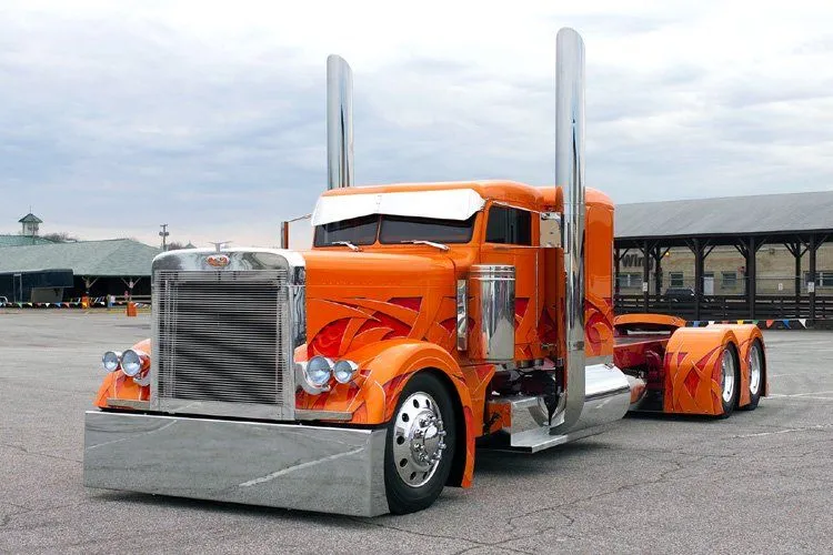 camion-tuneado-naranja.jpg