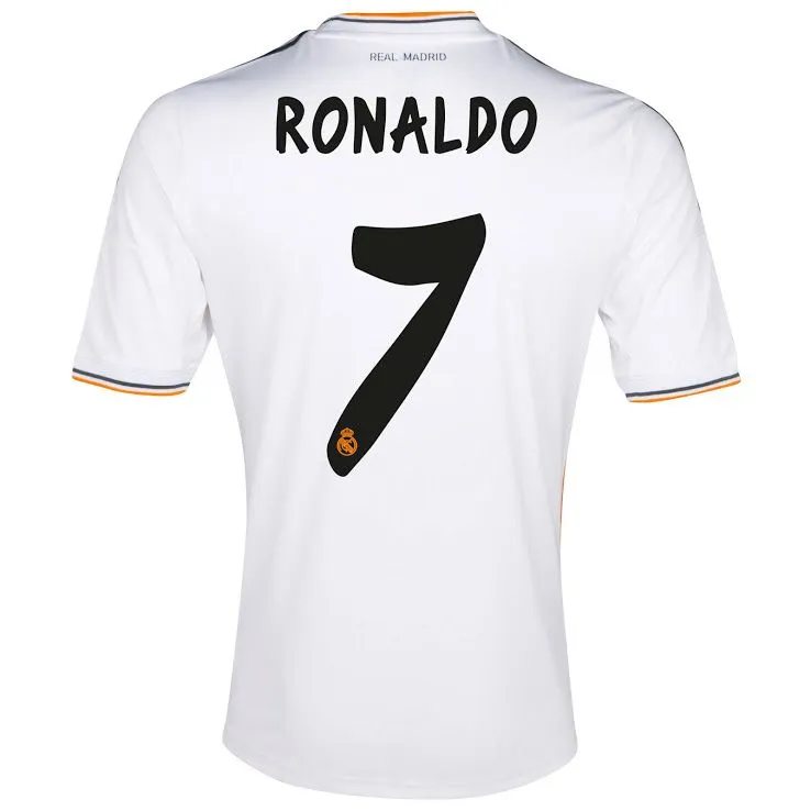 La nueva camiseta del Real Madrid 2013 2014 presenta de forma ... La nueva camiseta del Real Madrid 2013 2014 presenta de forma ...