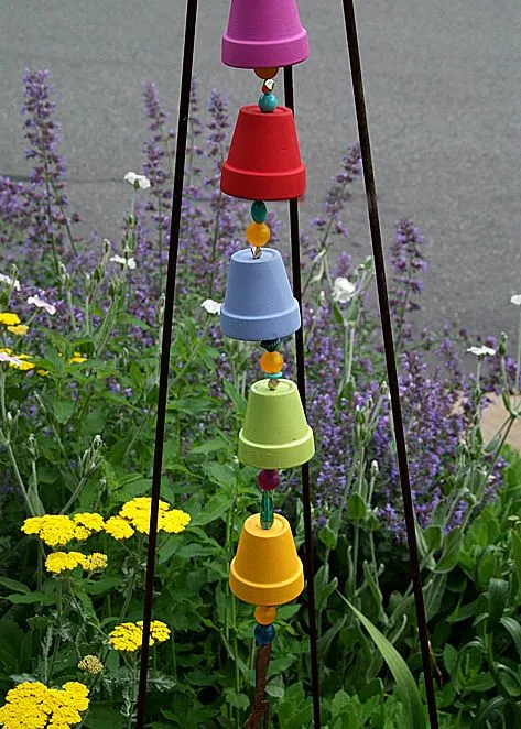 Campanas de colores para decorar el jardín - Ideas para jardines y ...