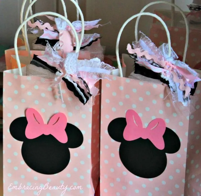 Minnie Mouse Birthday Party | Minnie Mouse, Mice and Gift Bags