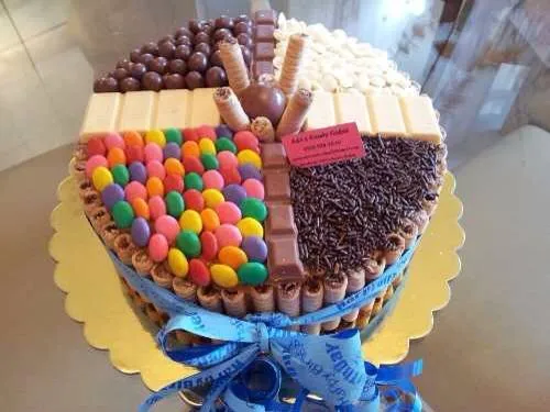 Candy cake - torta decorada con dulces | tortas | Pinterest