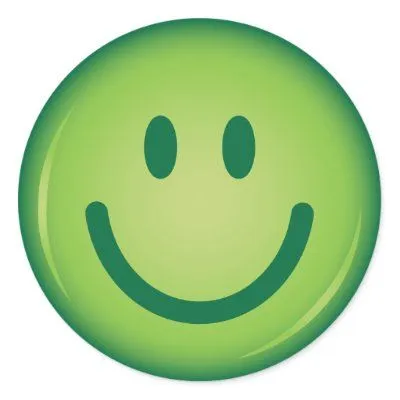 Cara sonriente verde feliz etiqueta por ButtonsGalore
