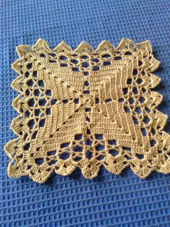 Como hacer carpetas de crochet cuadradas - Imagui