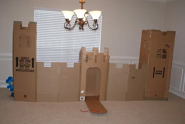 Como hacer castillo de princesa de carton - Imagui