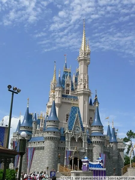 Castillo de Cenicienta en Magic Kingdom Walt Disney World Orlando ...