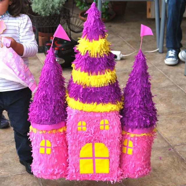 Como hacer una piñata con forma de castillo - Imagui