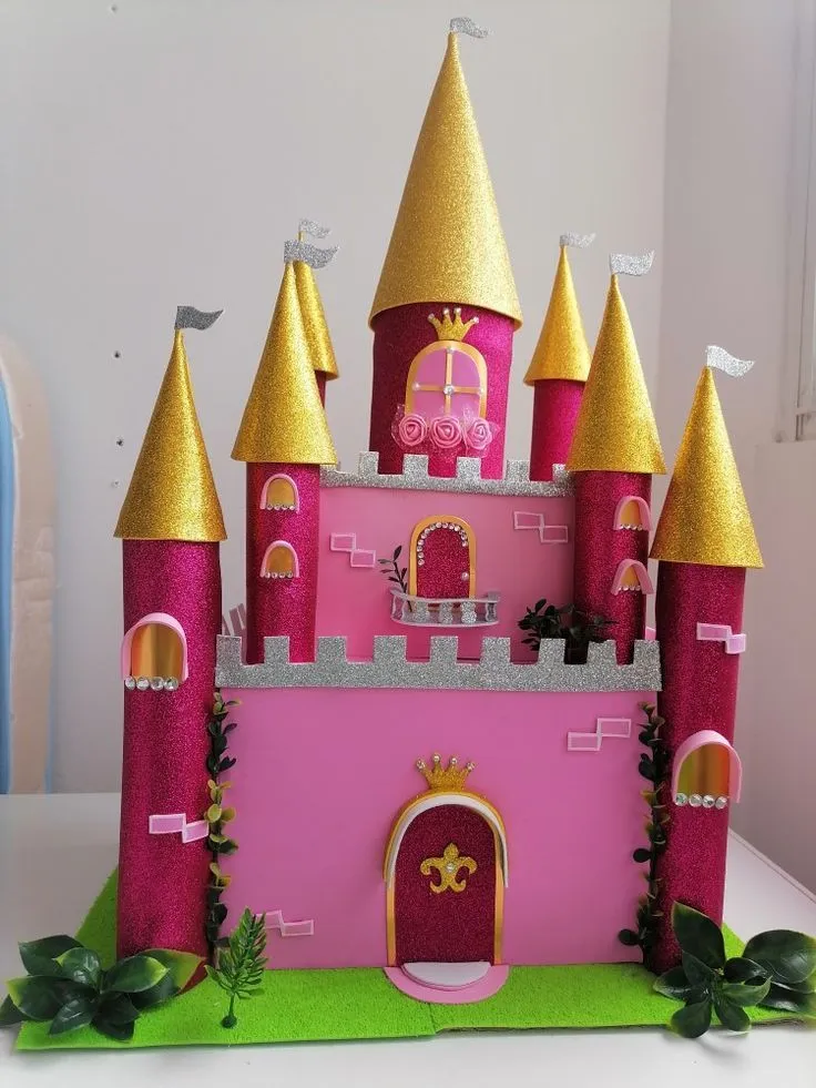 Castillo de princesas | Castillo de caja de cartón, Como hacer un castillo,  Decoración de fiestas infantiles