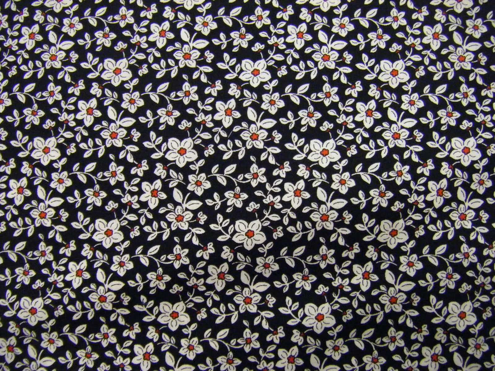 ... catalogo: Flores blancas y rojas sobre fondo negro (TELA AGOTADA ... catalogo: Flores blancas y rojas sobre fondo negro (TELA AGOTADA