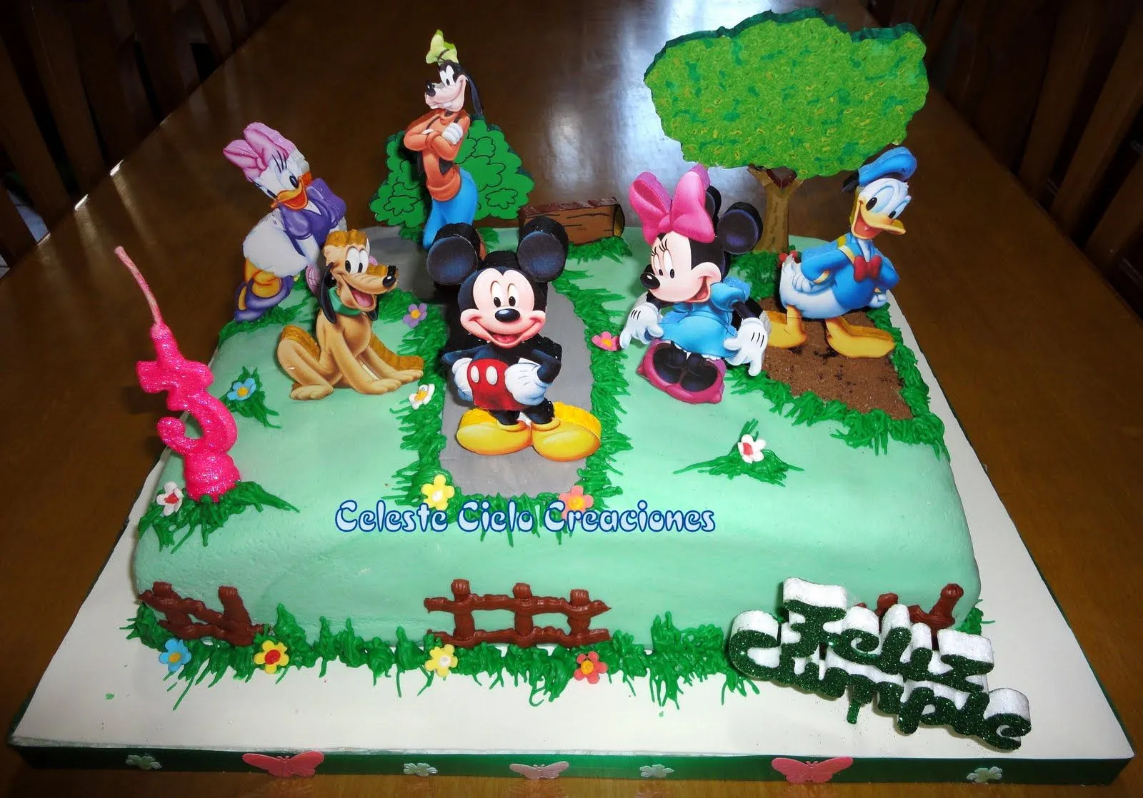 Celeste Cielo Creaciones: Tortas Decoradas: Mickey y sus Amigos