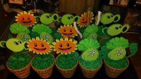 Centerpieces of Bonk choy Peashooter Sunflower Made of foamy ...