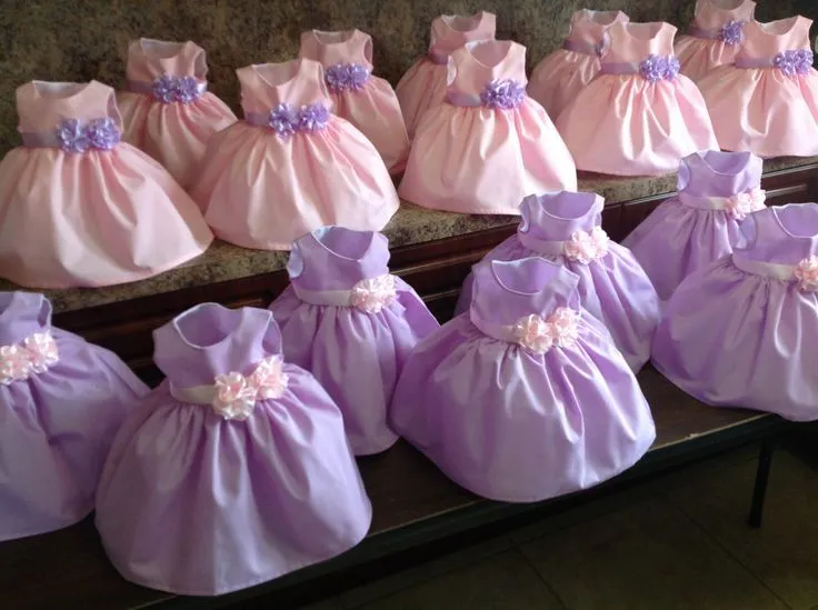 Centro mesa para baby shower para niña ( color solido lila con ...
