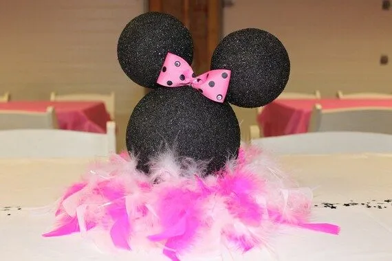 Centro de mesa de Minnie Mouse silueta / decoración por AvaNoelle