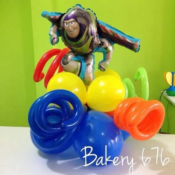 Centro de mesa toy story con globos, toy story centerpiece Balloon ...