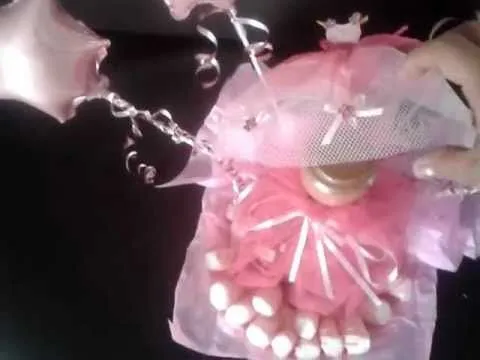 centro de meza de botella vestida con vestido rosa - YouTube