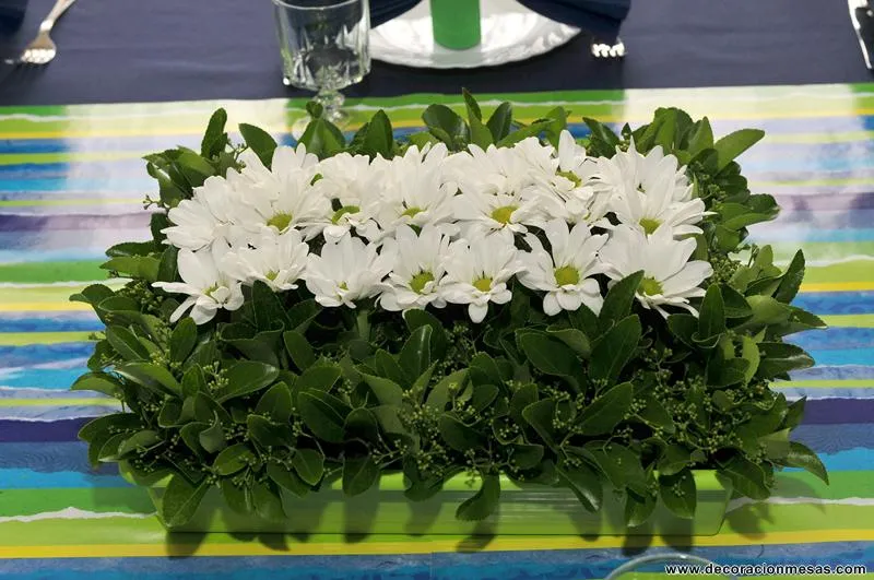 Centros de mesa para primera comunión con flores naturales - Imagui Centros de mesa para primera comunión con flores naturales - Imagui