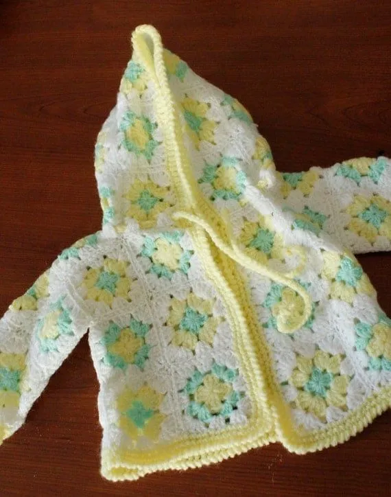 Chambritas de bebé a crochet - Imagui
