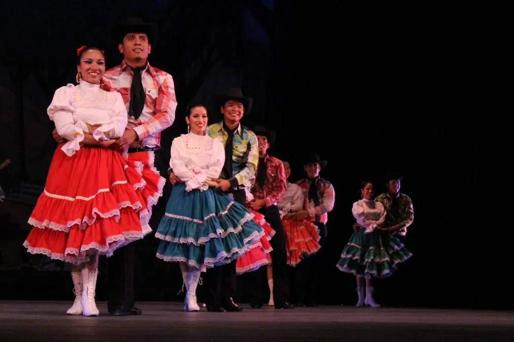 Chihuahua: Música, vestuarios y bailes – Raíces de México