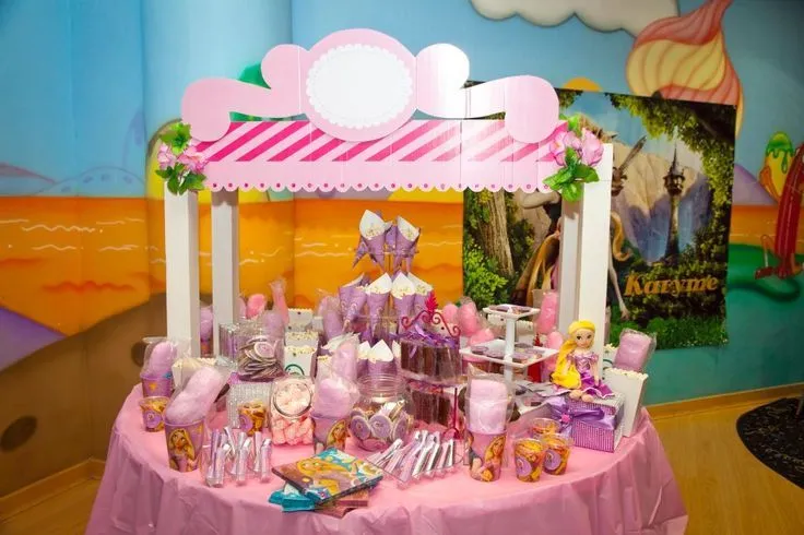 Chikidolls Candy buffet rapunzel | candy bar | Pinterest | Candy ...