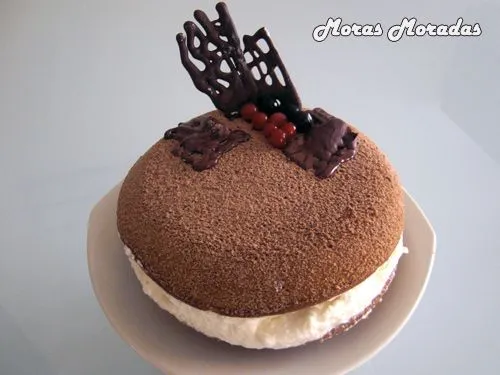 chocolate sponge cake o pastel de chocolate esponjoso | Moras Moradas