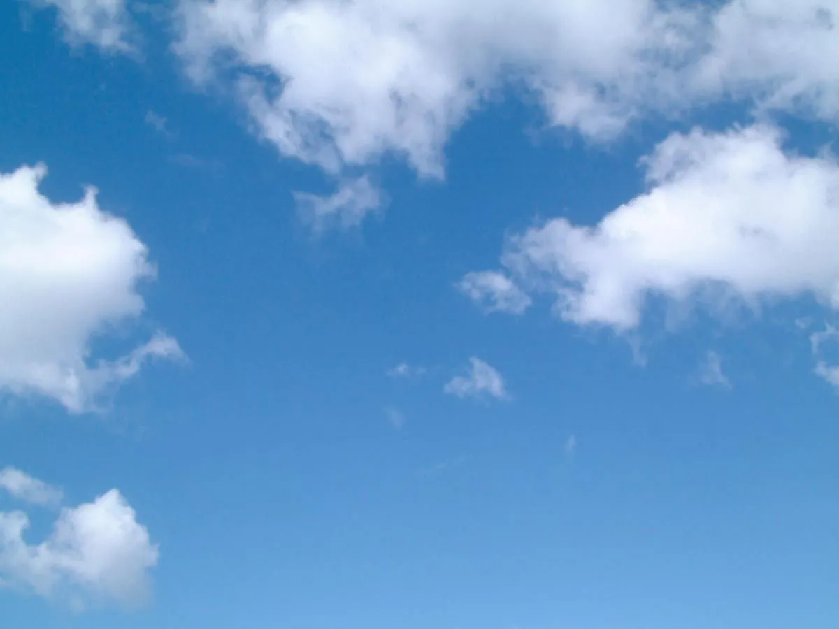 Me encanta mirar al cielo, pensar que no importa dónde te encuentres ... Me encanta mirar al cielo, pensar que no importa dónde te encuentres ...