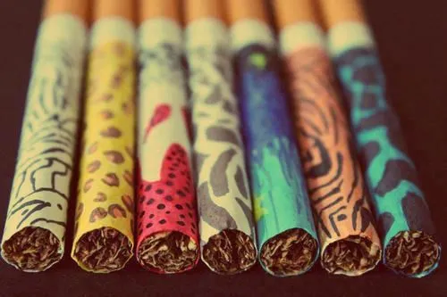 Cigarrillos con humo de colores - Imagui