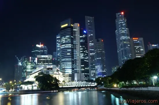 La ciudad de noche - Singapur - LosViajeros.
