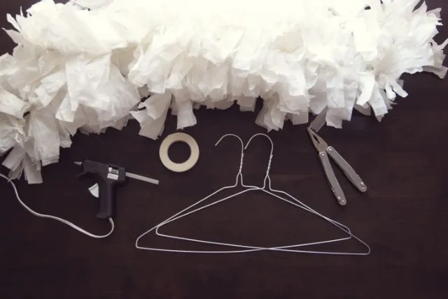 Clo By Clau!: DIY: Crepe paper angel wings - Cómo hacer alitas de ...