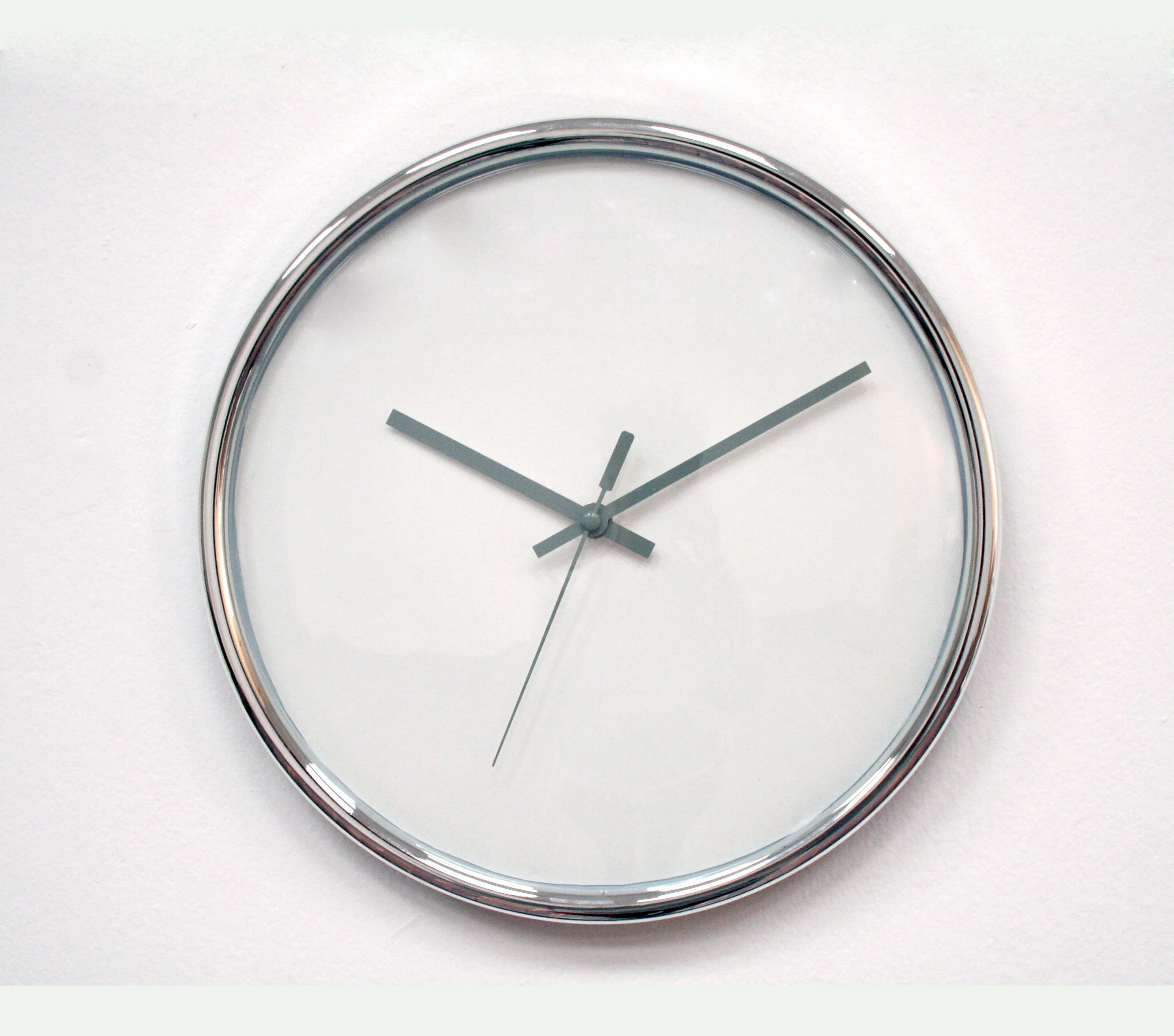 A clock does not measure time, it just measures itself. / Un reloj ... A clock does not measure time, it just measures itself. / Un reloj ...