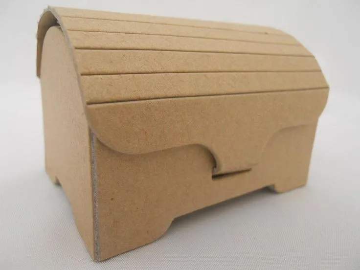 Cómo hacer un cofre de cartón - Imagui | BAUL | Pinterest