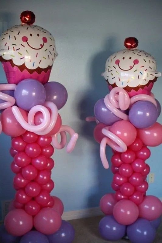 Columna decorativa con globos en espiral. | Decoración con globos ...
